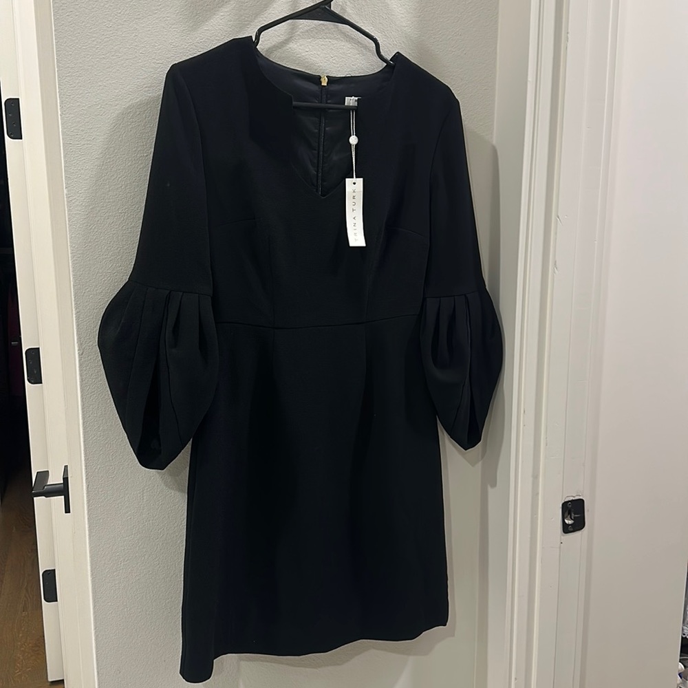 Women’s Trina Turk dress • NWT • size: 2 • beautiful puff sleeve detail